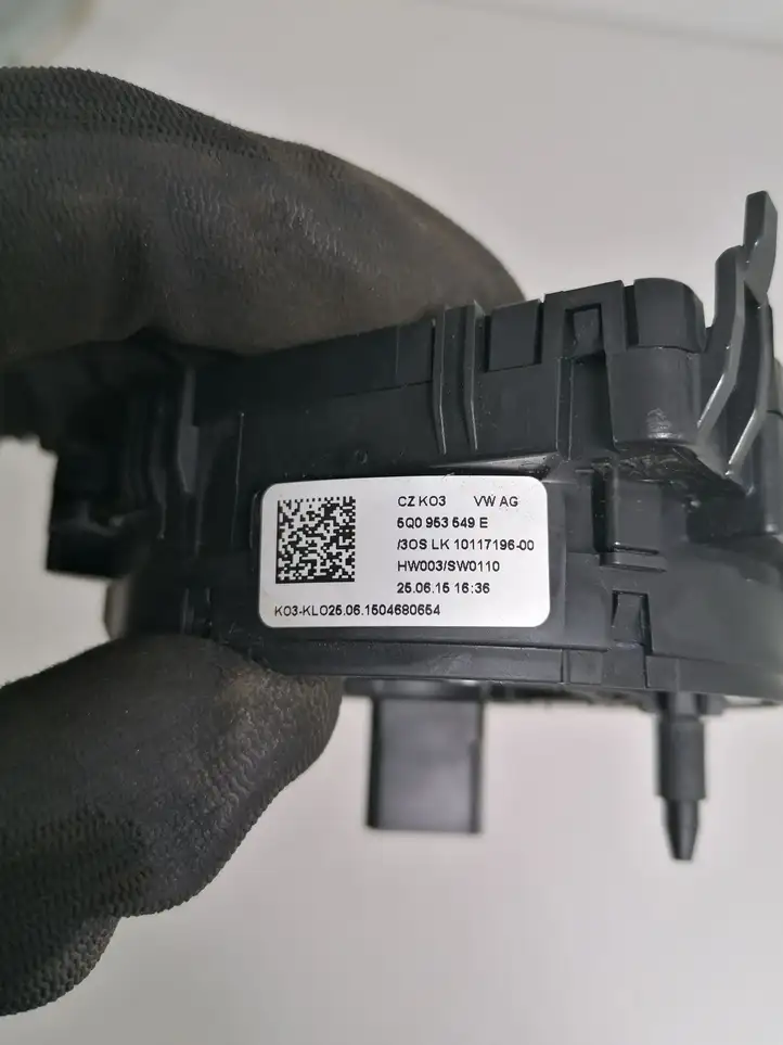 Volkswagen Golf VII (2013 - 2019) 6Q0953549E Контактное кольцо SRS — фото 2