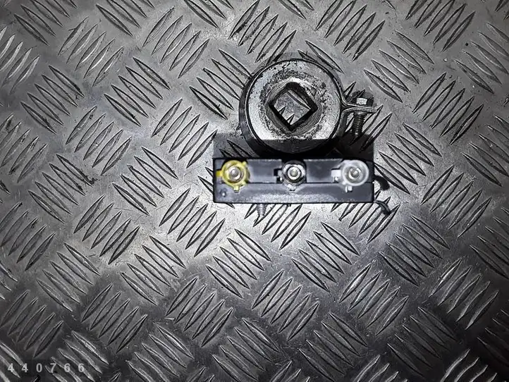 Mini Cooper Countryman R60 (2010 - 2016) AV980385405B Усилитель антенны — фото 3