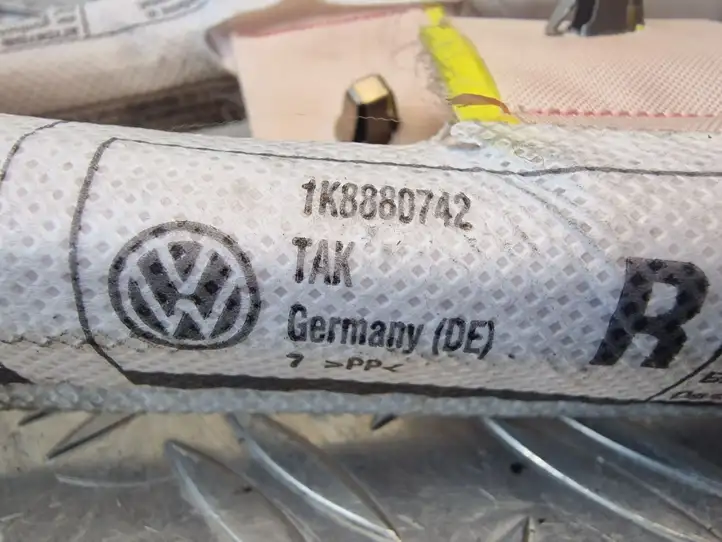 Volkswagen Scirocco (2008 - 2014) 1K8880742A Боковая подушка безопасности шторка — фото 3