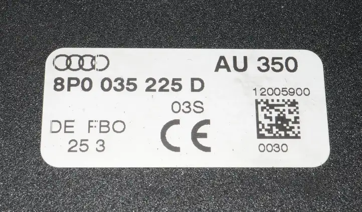 Audi A3/S3 8P (2003 - 2005) 8p0035225d Усилитель антенны — фото 2