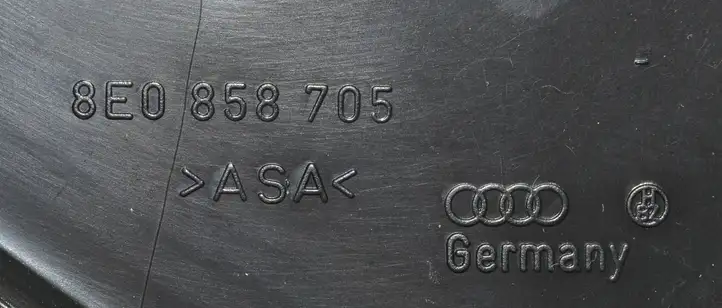 Audi A4 S4 B6 8E 8H (2000 - 2006) 8E0858705 Прочие детали салона — фото 3
