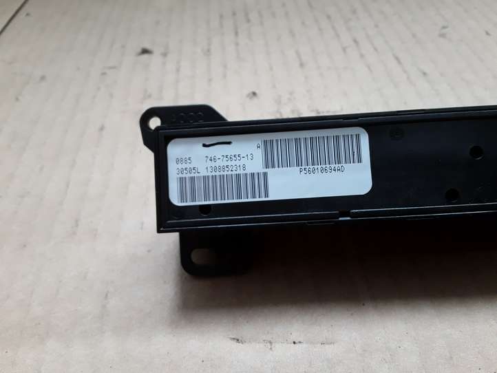 Jeep Grand Cherokee (2004 - 2010)  P56010694AD Включатель системы стабильности (ESP)