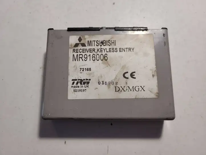 Mitsubishi Space Star (1998 - 2005) MR916006 Блок бесключевого доступа — фото 1