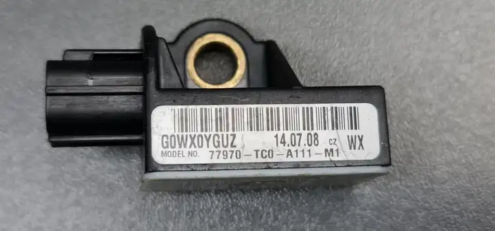 Honda Accord (2008 - 2016) 77970TC0A111M1 Датчик удара SRS — фото 2