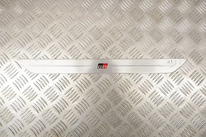 Toyota Corolla E210 E21 (2018 - ) 67913YY470 Внутренняя отделка переднего порога — фото 1