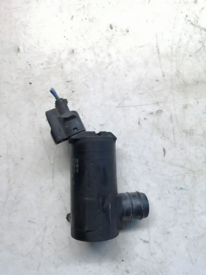 Toyota Avensis Verso (2001 - 2004) 8533060140 Насос омывателя стекла — фото 1