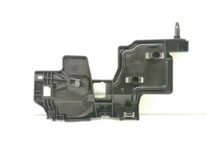 Toyota Yaris (2014 - 2019) 556060D050 Нижняя отделка панели приборов — фото 1