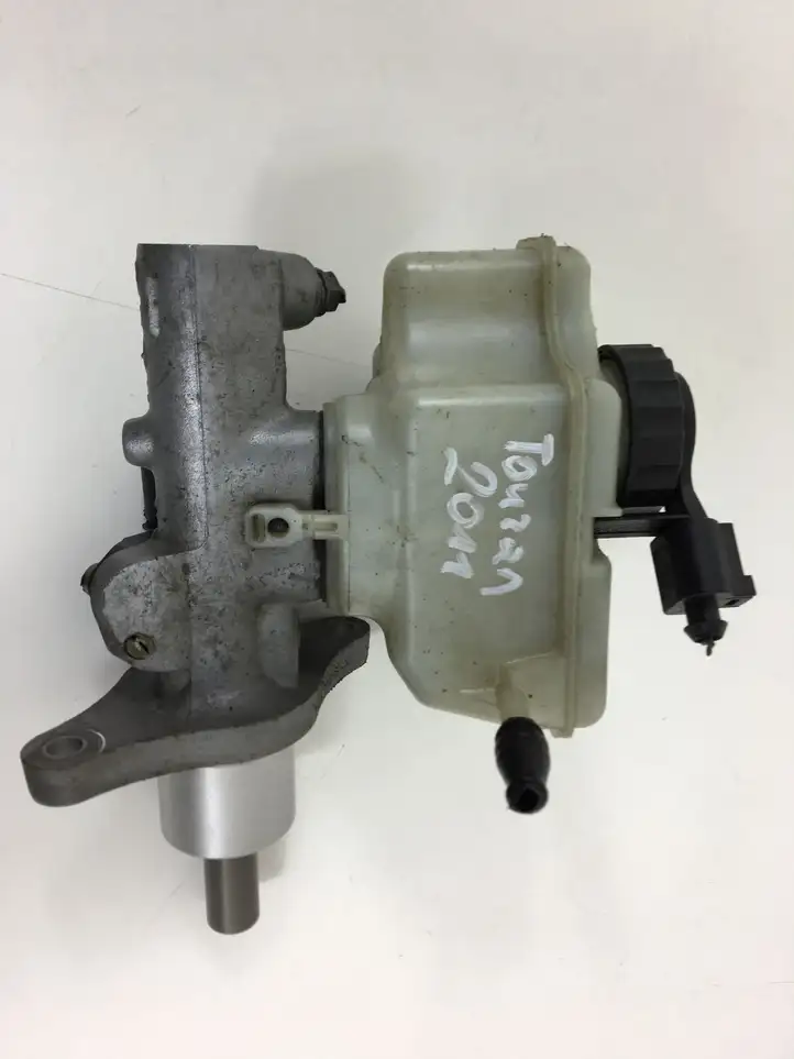 Volkswagen Touran I (2003 - 2010) 1K0945459C Главный тормозной цилиндр — фото 1