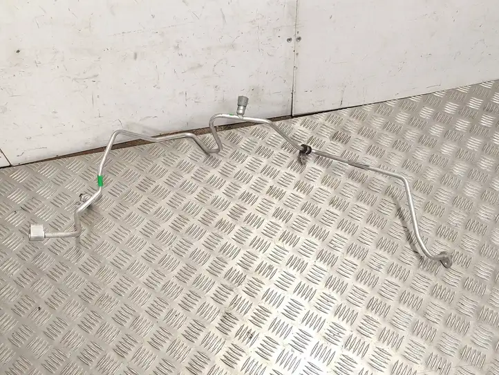 Dacia Sandero III (2016 - ) 924405959R Трубки и шланги кондиционера — фото 1