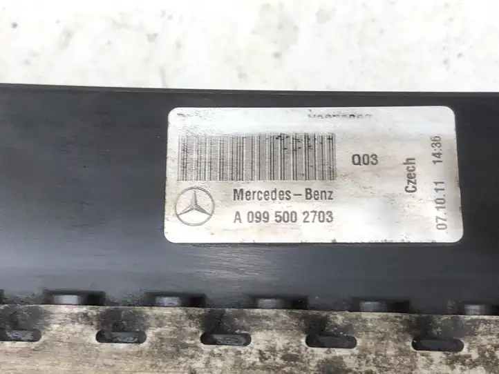 Mercedes-Benz E W212 (2009 - 2016) A0995002703 Радиатор охлаждающей жидкости двигателя — фото 2