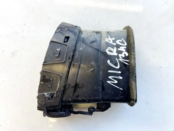 Nissan Micra (2003 - 2007) 68750ax600 Центральный воздушный дефлектор — фото 2