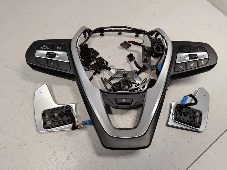 BMW X3 G01 (2018 - 2024) 32306883781 Кнопки на рулевом колесе — фото 1