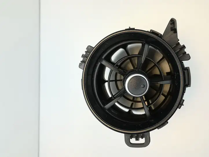 Toyota Yaris (2014 - 2019) 5556862280 Боковой воздушный дефлектор — фото 1