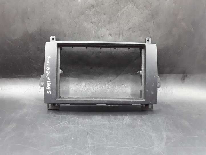 Mercedes-Benz Sprinter W901 W902 W903 W904 (1995 - 2007)  CT24MB06 Другая деталь панели