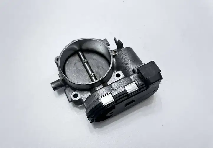 Mercedes-Benz ML W164 (2005 - 2011) A1131410125 Дроссельная заслонка — фото 1