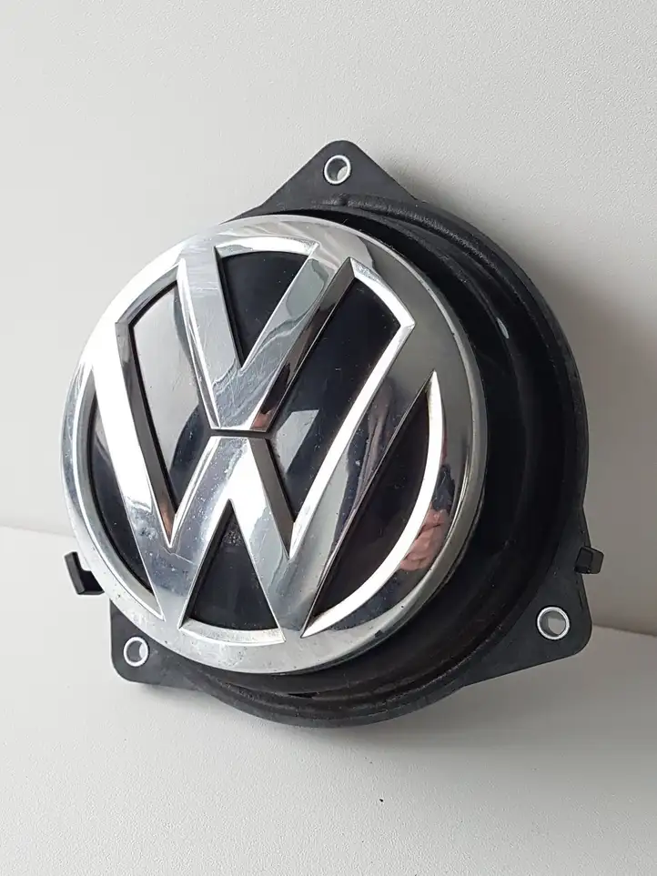 Volkswagen PASSAT B8 (2015 - ) 510827469 Ручка крышки багажника — фото 1