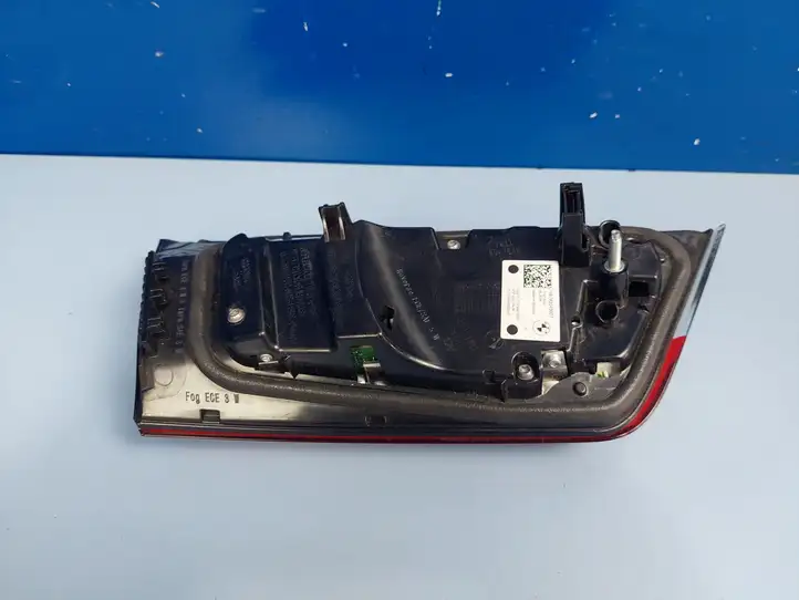 BMW 3 G20 G21 (2019 - ) H8742045607 Задний фонарь в крышке багажника — фото 3