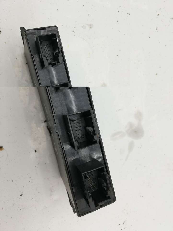 BMW X3 E83 (2003 - 2010)  66216985500 Блок управления парковки