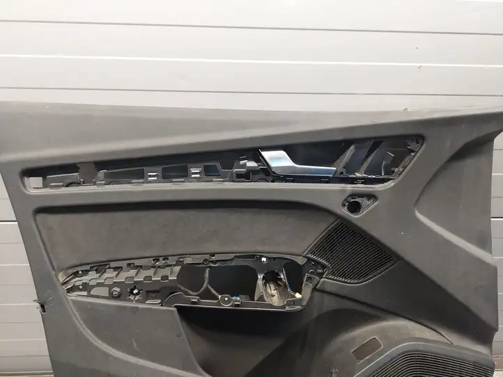 Audi Q5 SQ5 (2017 - ) 80A867133 Обшивка передней двери — фото 4