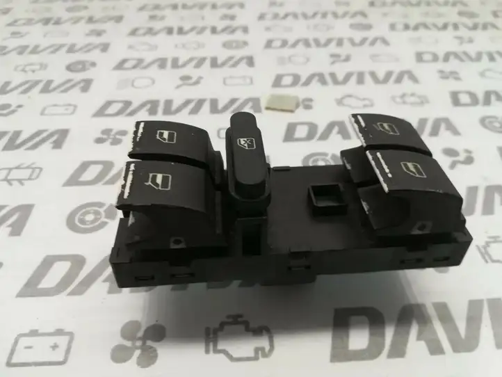 Volkswagen Golf IV (1998 - 2005) 1K4959857 Блок кнопок стеклоподъемников — фото 2