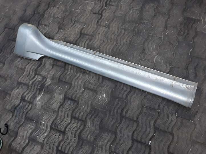 Mitsubishi Pajero (1999 - 2003)  MR478765 Порог