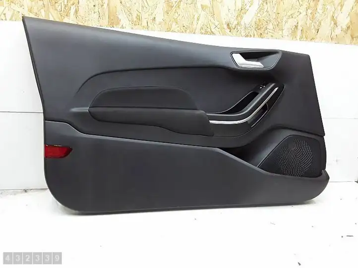 Ford Fiesta (2017 - ) B23943CL1GKE Обшивка передней двери — фото 1