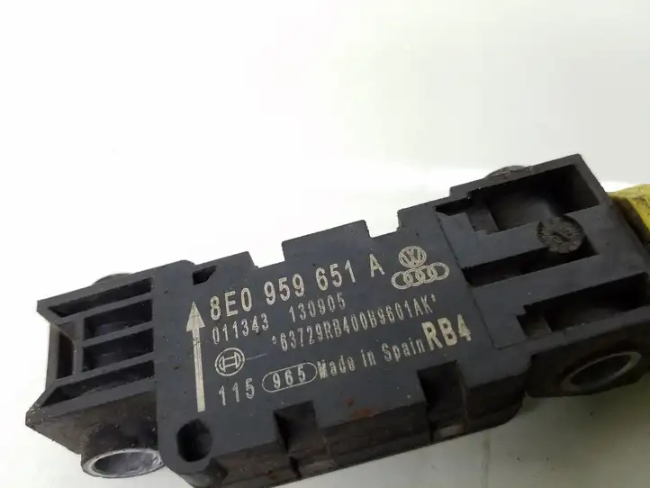 Audi A3/S3 8P (2004 - 2008) 8E0959651A Датчик удара SRS — фото 3