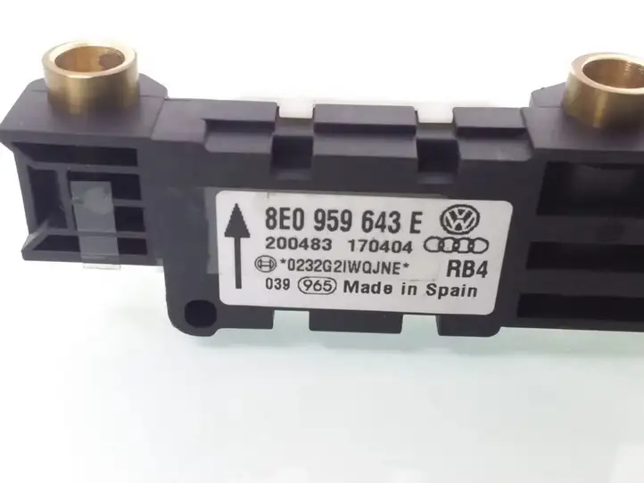Audi A4 S4 B6 8E 8H (2000 - 2006) 8E0959643E Датчик удара SRS — фото 4