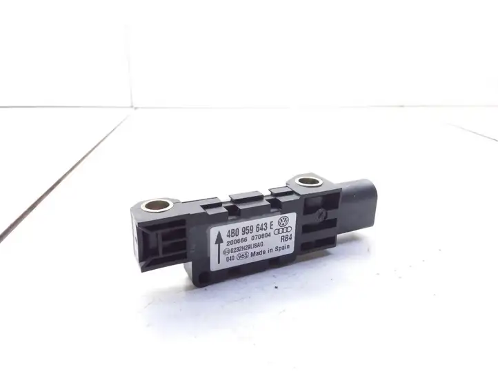 Volkswagen Touareg I (2002 - 2010) 4B0959643E Датчик удара SRS — фото 1