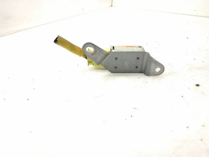 Subaru Legacy (2003 - 2009)   Датчик удара надувных подушек