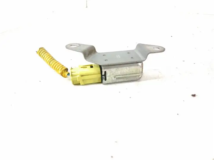 Subaru Legacy (2003 - 2009)   Датчик удара надувных подушек