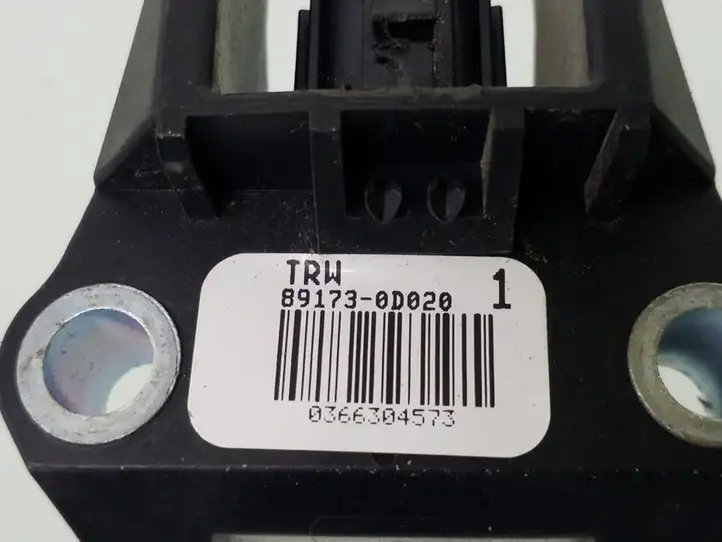 Toyota Yaris (2005 - 2009) 891730D020 Датчик удара SRS — фото 3