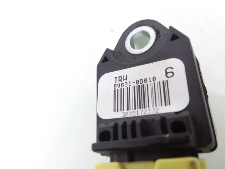 Toyota Yaris (2005 - 2009) 898310D010 Датчик удара SRS — фото 2