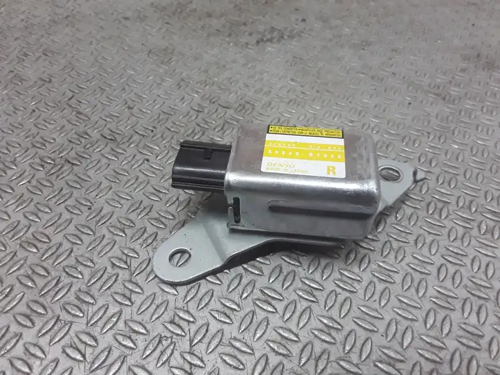 Subaru Justy (2007 - 2011) 89860B1020 Датчик удара SRS — фото 1