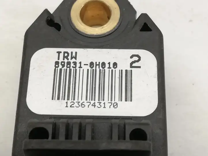 Toyota Yaris (2005 - 2009) 898310H010 Датчик удара SRS — фото 2