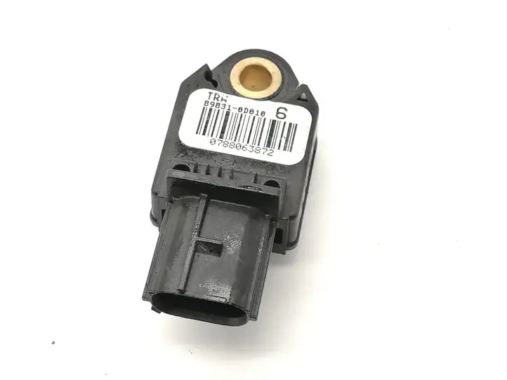 Toyota Yaris (2005 - 2009) 898310D010 Датчик удара SRS — фото 1