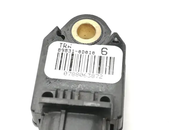 Toyota Yaris (2005 - 2009) 898310D010 Датчик удара SRS — фото 2