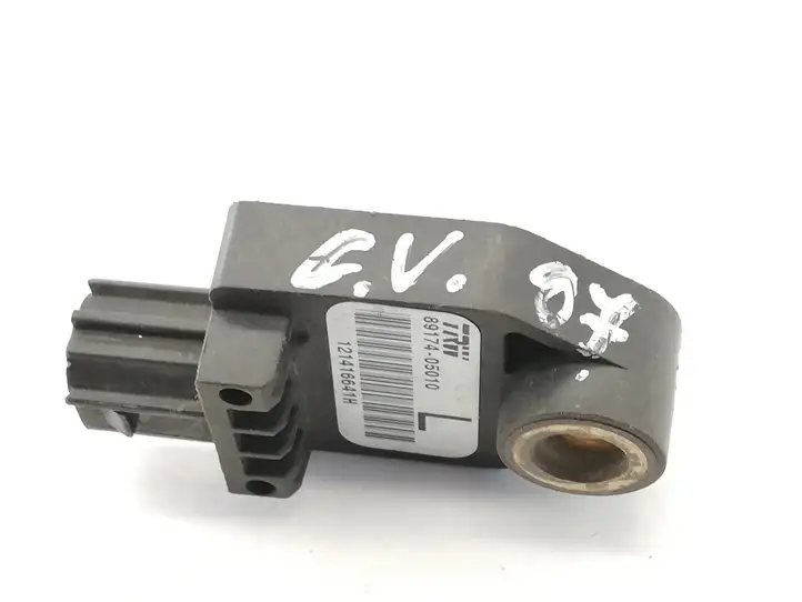 Toyota Corolla Verso E121 (2004 - 2007) 8917405010 Датчик удара SRS — фото 1