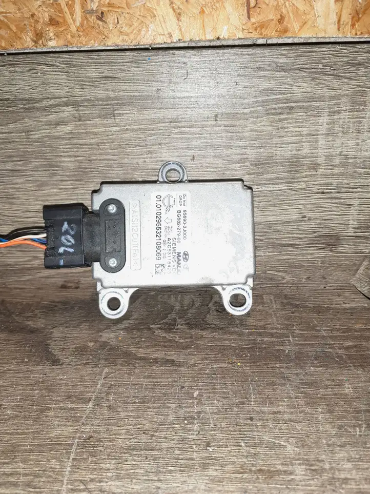 Kia Sportage (2004 - 2008)  956903J000 Датчик ESP (системы стабильности) (датчик курсовой устойчивости))