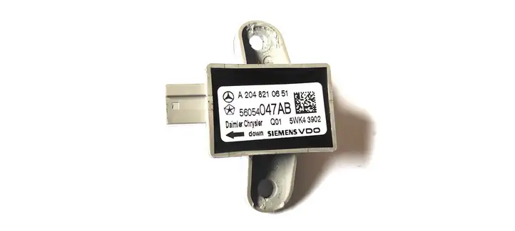 Mercedes-Benz C W204 (2007 - 2014) A2048210651 Датчик удара SRS — фото 1