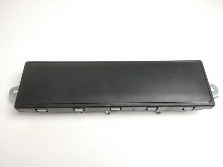 Porsche Taycan 9J1 (2019 - ) 9J1880841D Коленная подушка безопасности — фото 1
