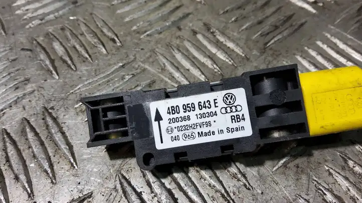 Audi A6 S6 C5 4B (2001 - 2004) 4B0959643E Датчик удара SRS — фото 2