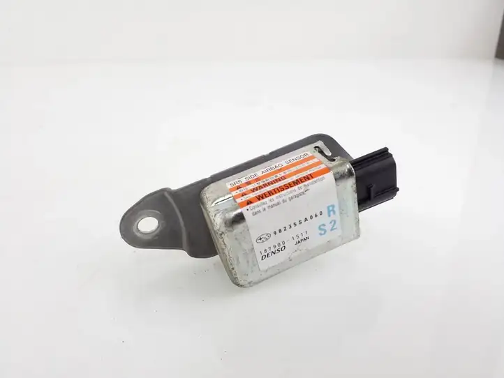 Subaru Forester SG (2006 - 2008) 98235SA060 Датчик удара SRS — фото 1