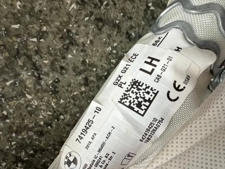 BMW 3 G20 G21 (2019 - )  7419425 Боковая подушка безопастности( (крыша)