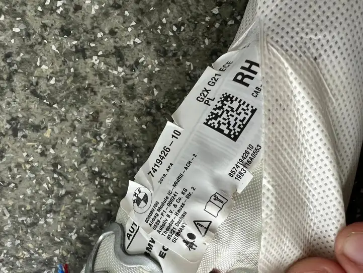 BMW 3 G20 G21 (2019 - )  7419425 Боковая подушка безопастности( (крыша)