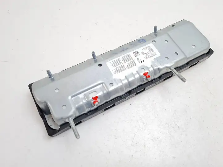 Porsche Taycan 9J1 (2019 - ) 9J1880842D Коленная подушка безопасности — фото 6