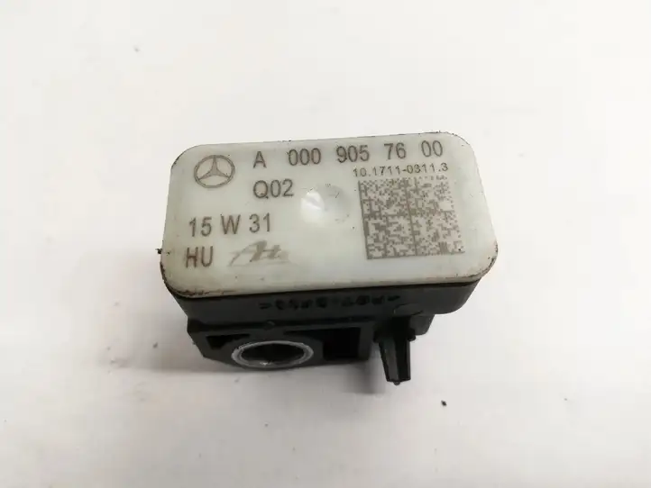 Mercedes-Benz C W205 (2014 - 2021) A0009057600 Датчик удара SRS — фото 1
