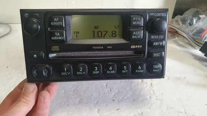 Toyota Avensis Verso (2004 - 2009) 8612044170 Магнитола / мультимедийная система — фото 1
