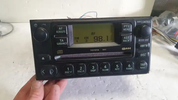 Toyota Avensis Verso (2004 - 2009) 8612044170 Магнитола / мультимедийная система — фото 4