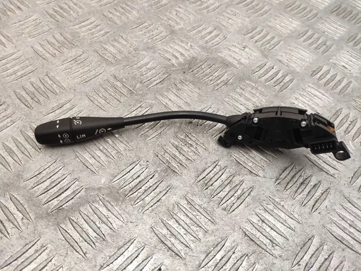 Mercedes-Benz CLK A209,C209 (2002 - 2009) A0085452624 Кнопки на рулевом колесе — фото 1